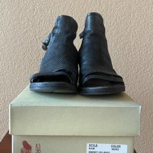 AS 98 Sandal
